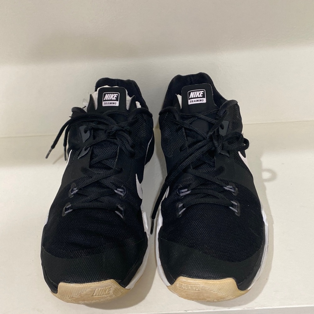 Nike Tennis Shoes